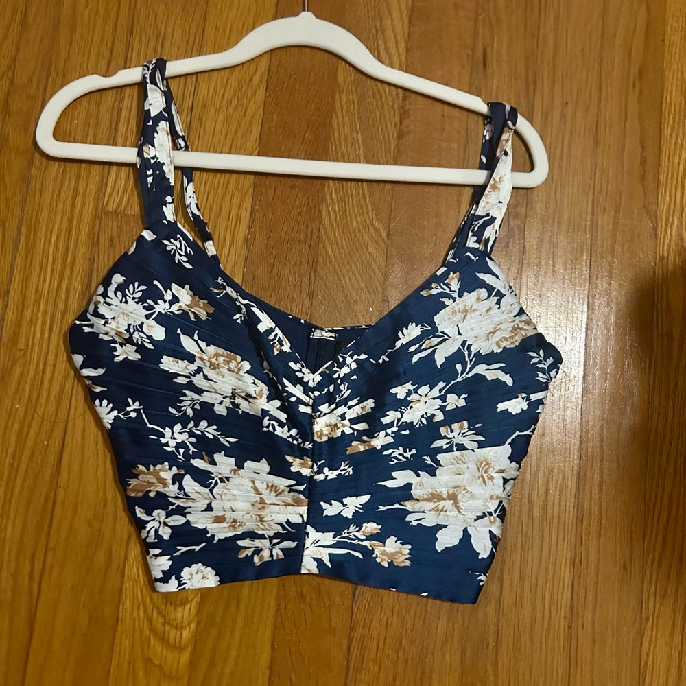 Abercrombie and fitch top